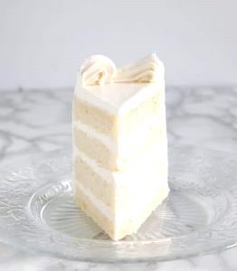 1 1-layer Cake Serving (8" Or 9" Dia, 1-1/2" High) White Cake Mix without Icing (Egg Whites and Water Added)