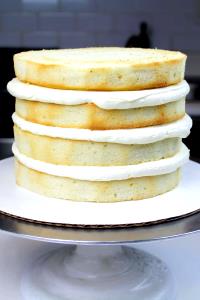 1 1-layer Cake Serving (8" Or 9" Dia, 2" High) White Cake Pudding Mix (Oil, Egg Whites, and Water Added)