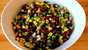 1/2 cup (100 g) Cucumber Corn Black Bean Salad