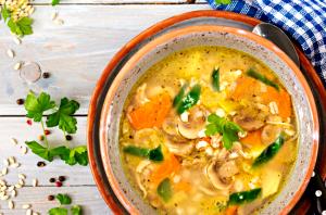 1/2 cup (120 ml) Light Chicken Mushroom Barley Soup