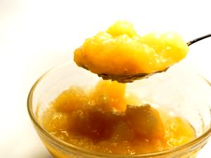 1/2 cup (126 g) Applesauce