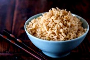 1/2 cup (2/3 cup cooked) (43 g) Instant Whole Grain Brown Rice