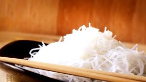 1/2 cup (25 g) Rice Noodles