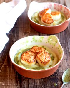 1/2 cup (60 g) Scallops