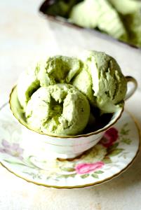 1/2 cup (66 g) Green Tea Ice Cream