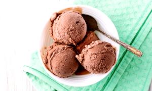 1/2 cup (69 g) Chocolate Philadelphia Style Ice Cream