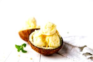 1/2 Cup Coconut Pineapple Ice Cream