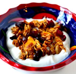 1/2 cup Cranapple Crunch Granola