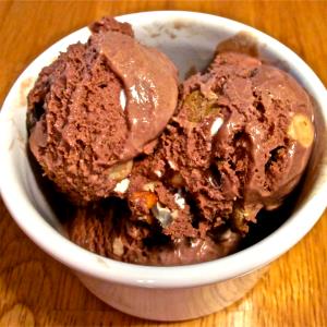 1/2 cup Double Churn Light Rocky Road Ice Cream