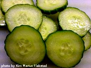 1/2 Cup Slices Cucumber (with Peel)