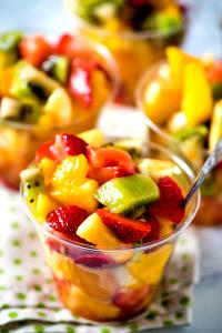 1/2 Cup Tropical Fruit Salad In Fruit Juice