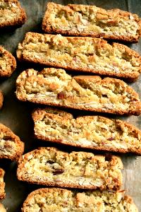 1/2 Piece Vanilla Almond Biscotti