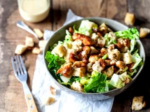 1/2 salad (163 g) Chicken Caesar Salad