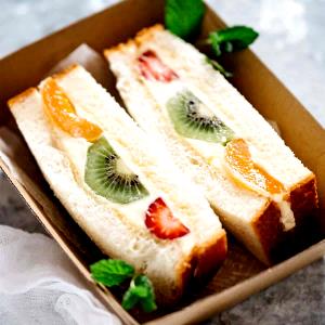 1/2 Sandwich Fresh Fruit Sandwich