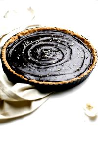 1/2 tart (42 g) Chocolate Raw Almond Butter Tart