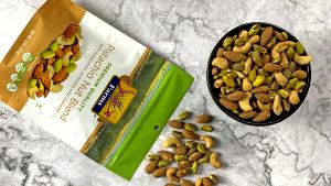 1/4 cup (28 g) Select Blend Pecans/Cashews/Pistachios