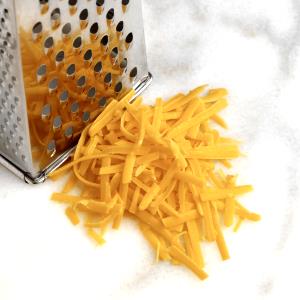 1/4 cup (30 g) Cheddar Style Shreds