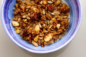 1/4 cup Honey Nut Dream Granola