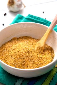 1/4 tsp (1 g) Adobo Seasoning Blend