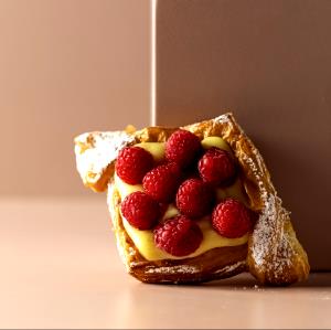 1/8 cake (50 g) Raspberry Danish