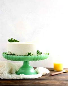 1/8 cake (69 g) 3-Layer Cake - Lemon