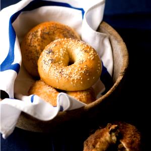 1 bagel (113 g) Egg Bagel - Plain