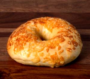 1 bagel (122 g) 4 Cheese Bagel