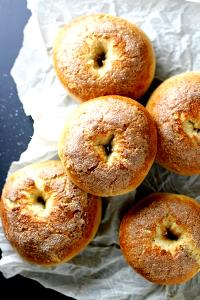 1 bagel (123 g) Maple Cinnamon French Toast Bagel