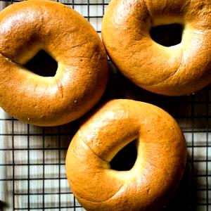 1 bagel (91 g) Plain Bagel