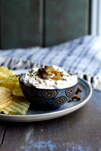 1 Bagel Onion Dip