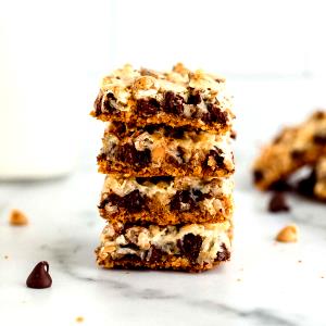 1 Bar (2-1/4" X 1-1/2" X 3/4") Cookie Bar with Chocolate Nuts and Graham Crackers
