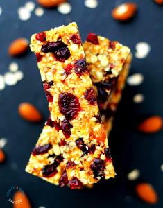 1 Bar Lowfat Oats, Fruit and Nuts Granola Bar