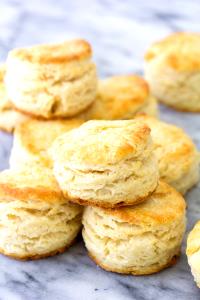 1 biscuit (34 g) Simply Buttermilk Biscuit