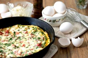 1 bowl (227 g) Eggs, Potato & Ham Breakfast Bowls