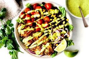 1 bowl (274 g) Southwestern Style Chicken Salad