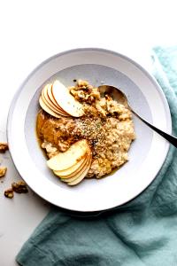 1 bowl Apple Cinnamon Almond Oatmeal