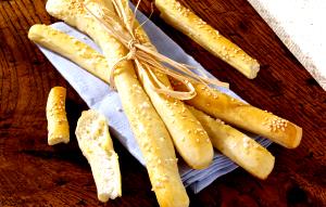 1 breadstick (10 g) Sesame Breadsticks