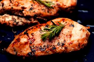 1 breast (142 g) Flame Roasted Chicken Breasts