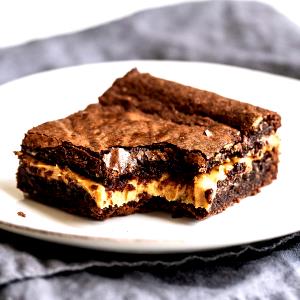 1 brownie (113 g) Extreme Chocolate Brownies