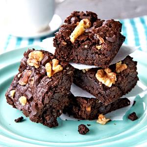 1 brownie Walnut Brownies