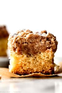 1 cake (58 g) Mini Cakes Crumb Cake