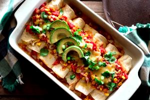 1 container (202 g) Chicken Enchilada Bake (Small)