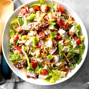 1 container (284 g) Turkey BLT Salad