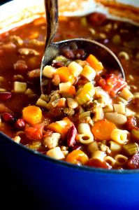 1 container (298 g) Pasta Fagioli Soup