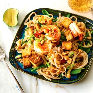 1 container (311 g) Shrimp Pad Thai