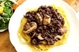 1 container (368 g) Beef Marsala with Linguine