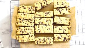 1 cookie (18 g) Chocolate Chip Shortbread