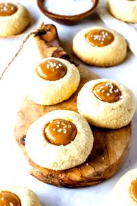 1 cookie (28 g) Dulce De Leche Cookies