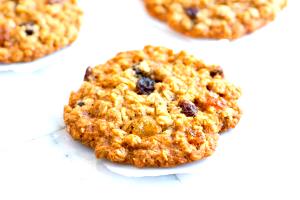 1 cookie (34 g) Oatmeal Raisin Cookie