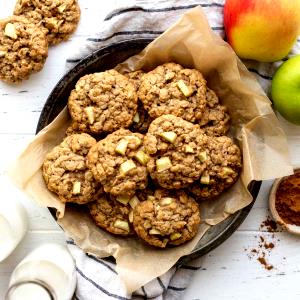 1 Cookie Apple Filled Oatmeal Cookie